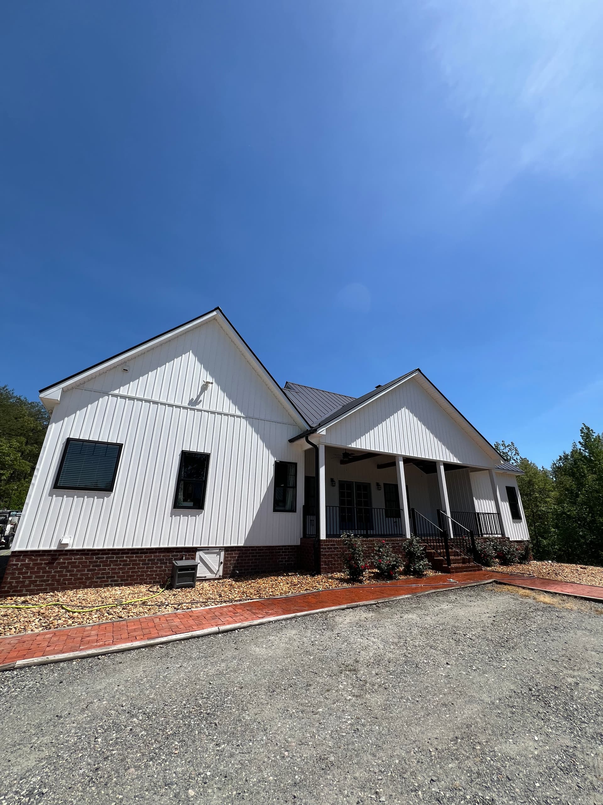 Gallery photos for House Washing Done Right on a Louisa Farmhouse: Image #2
