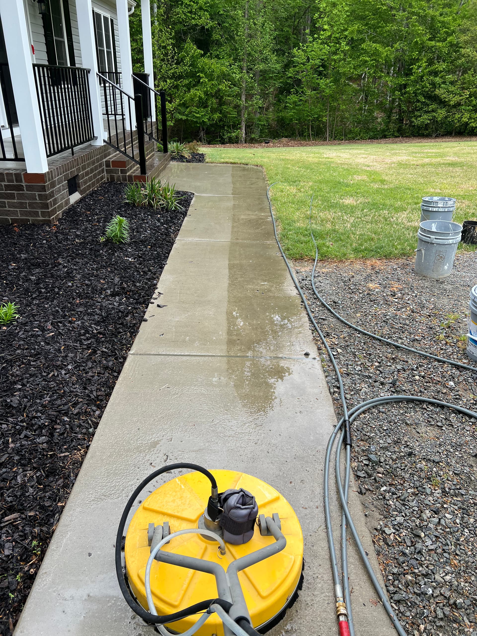 Gallery photos for Full Exterior Cleaning on a Home Getting Ready to Sell: Image #3