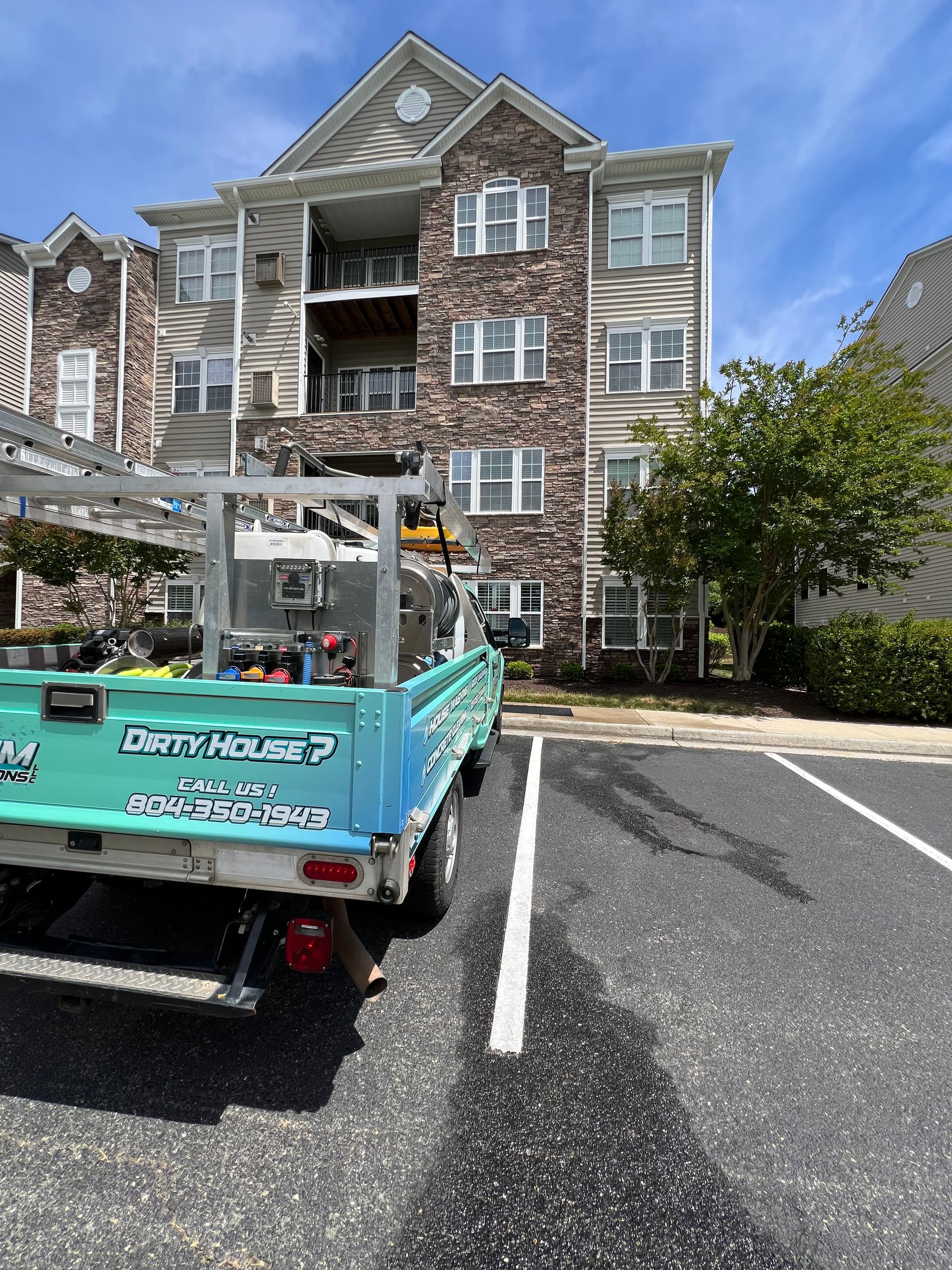 Pollen Season Is No Match for a Good House Wash image