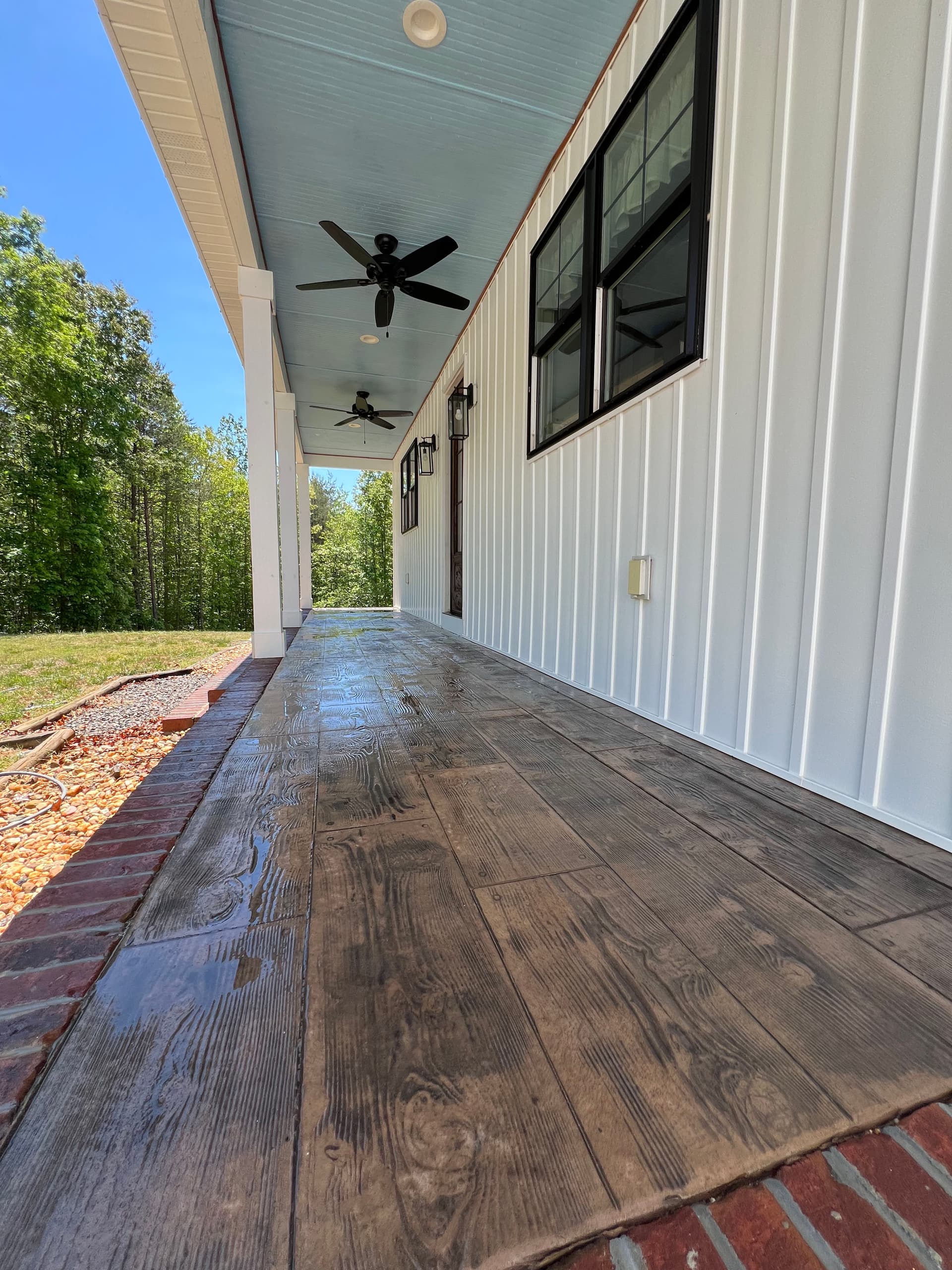 Gallery photos for House Washing Done Right on a Louisa Farmhouse: Image #6