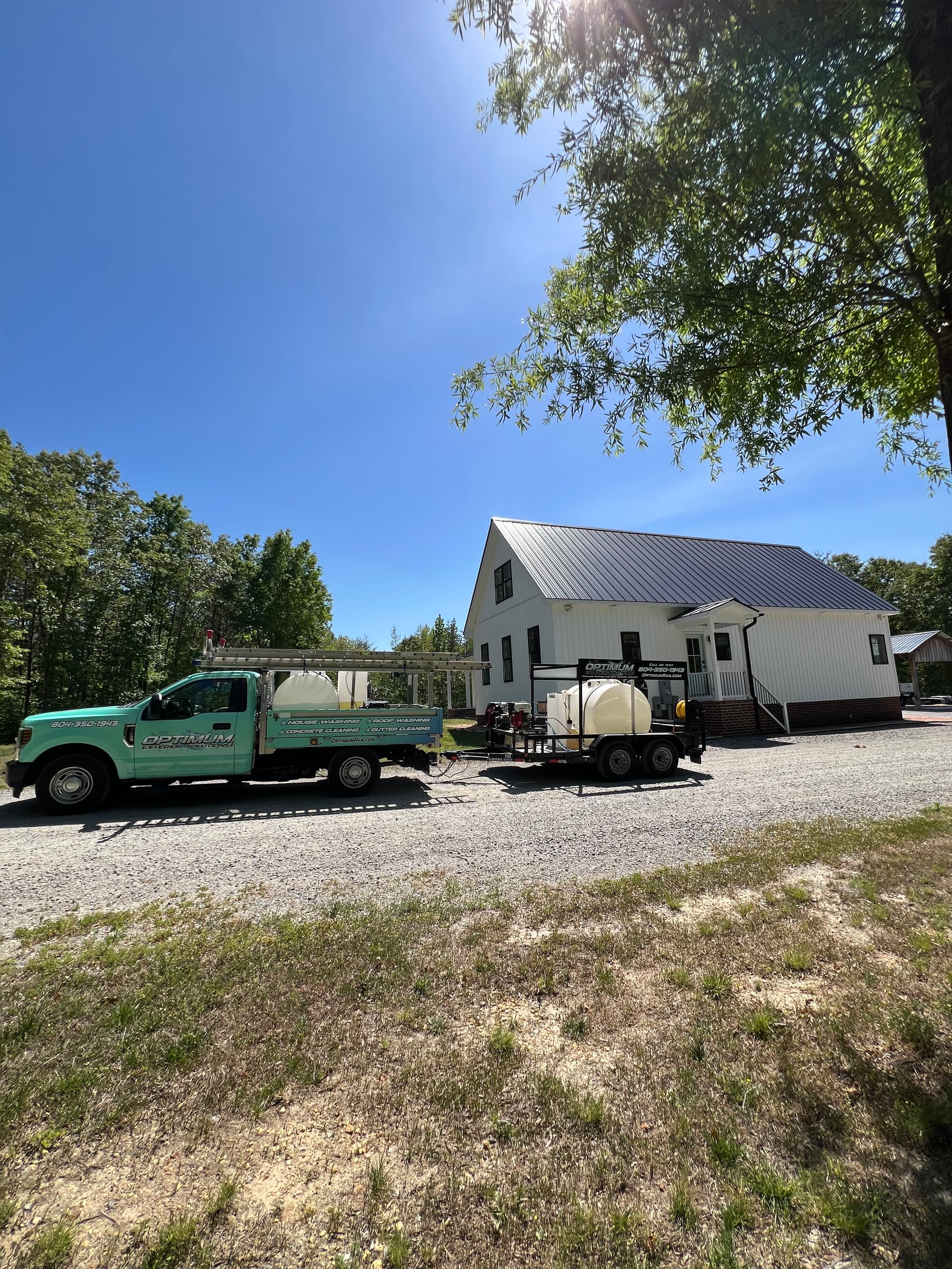 House Washing Done Right on a Louisa Farmhouse image