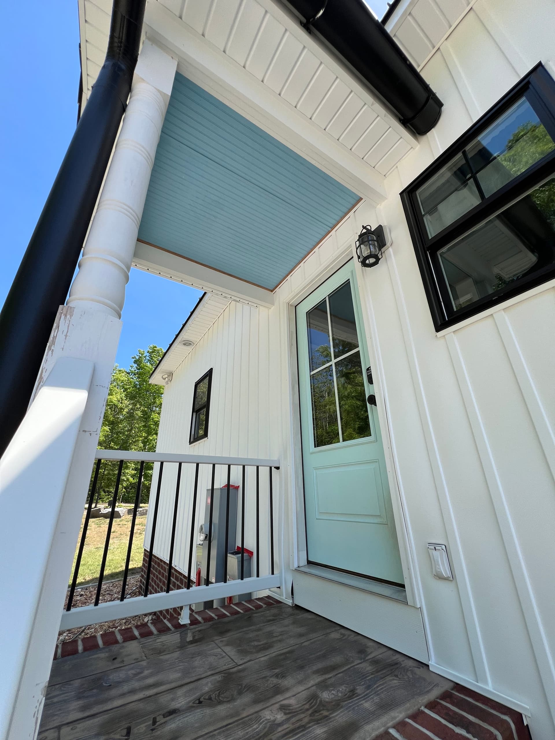 Gallery photos for House Washing Done Right on a Louisa Farmhouse: Image #5