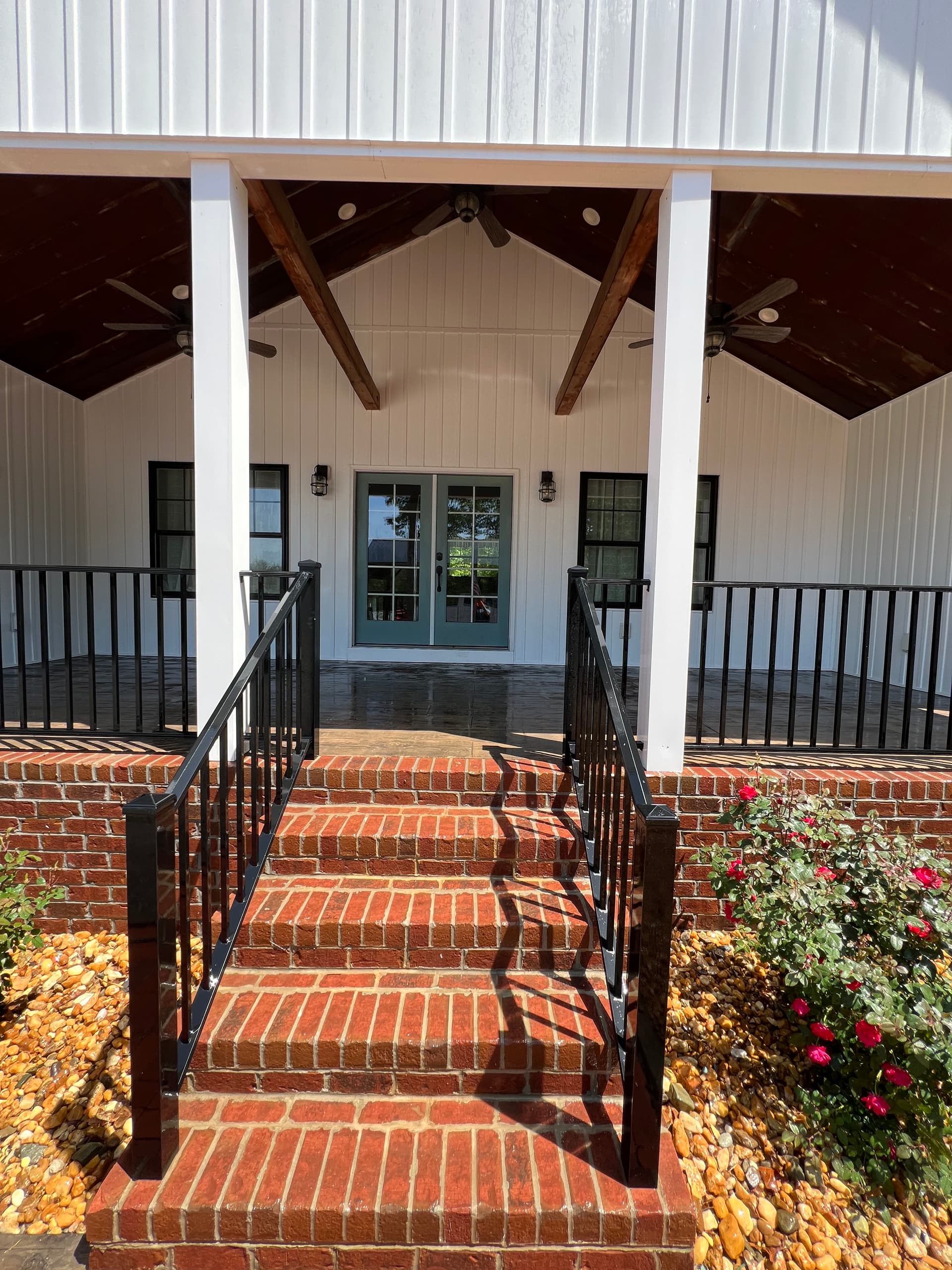 Gallery photos for House Washing Done Right on a Louisa Farmhouse: Image #3
