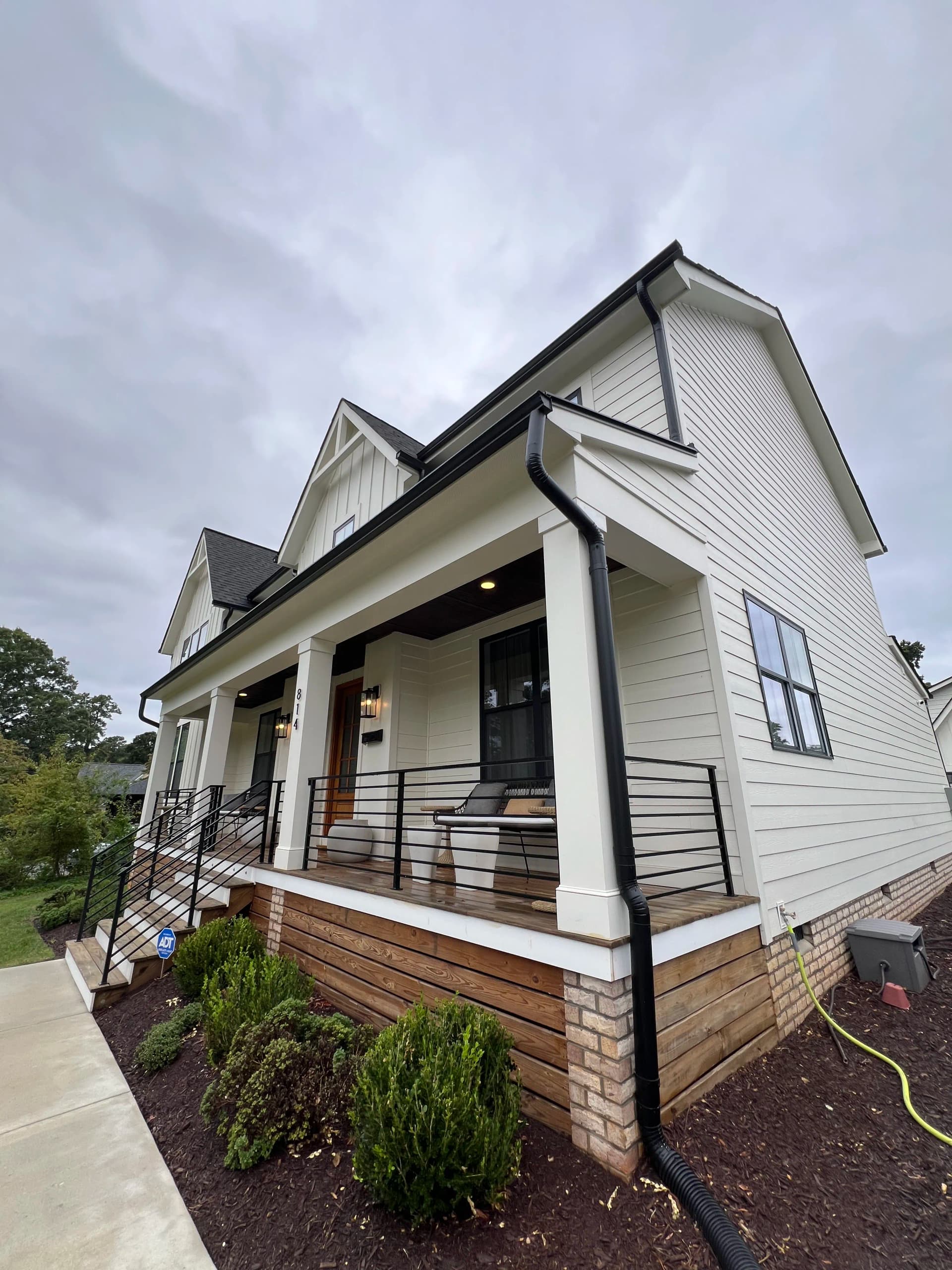 Gallery photos for Full House Wash and Surface Cleaning in Richmond: Image #1