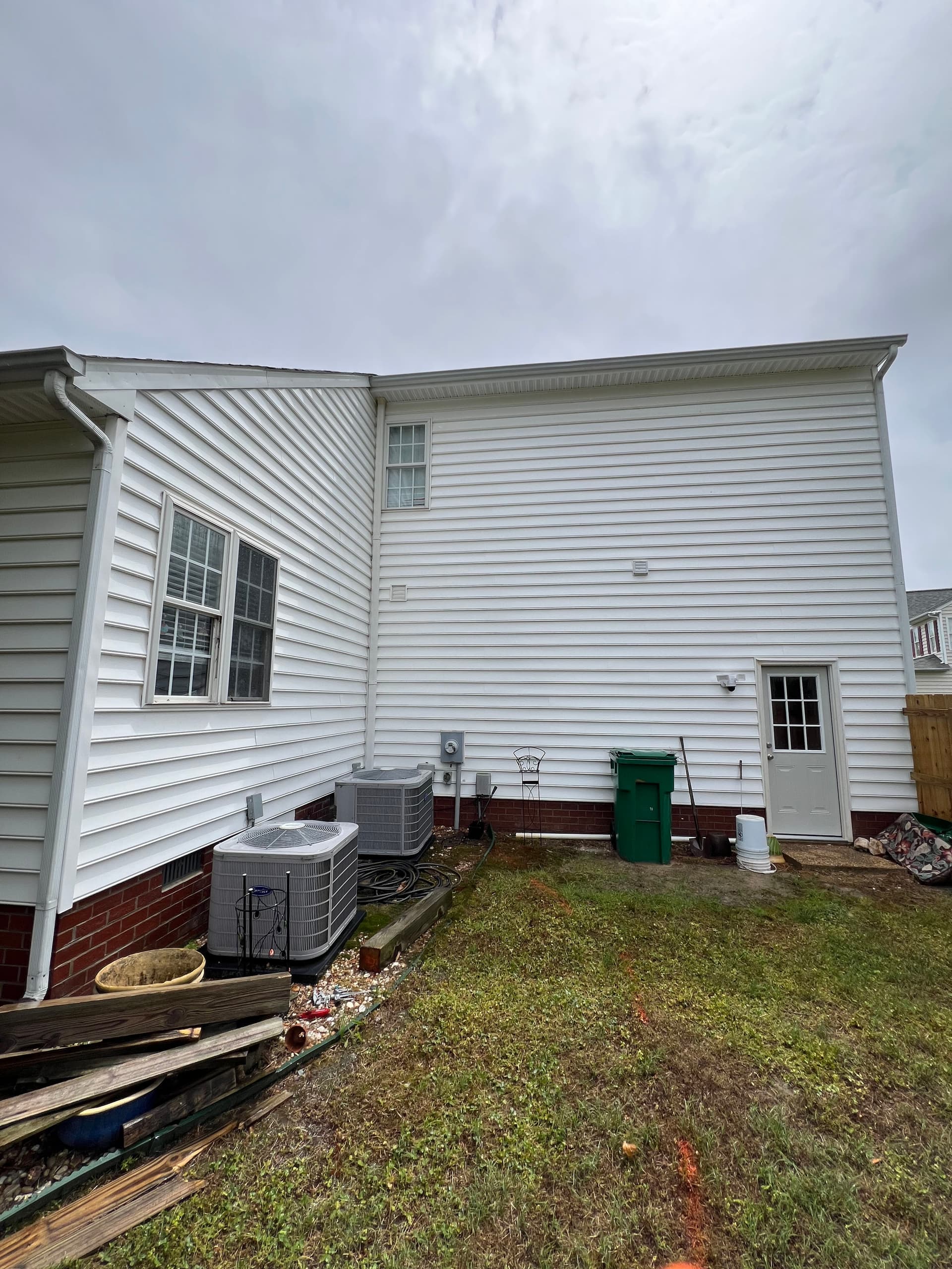 Gallery photos for Algae-Covered Siding and Grimy Walkways Get a Full Reset: Image #4