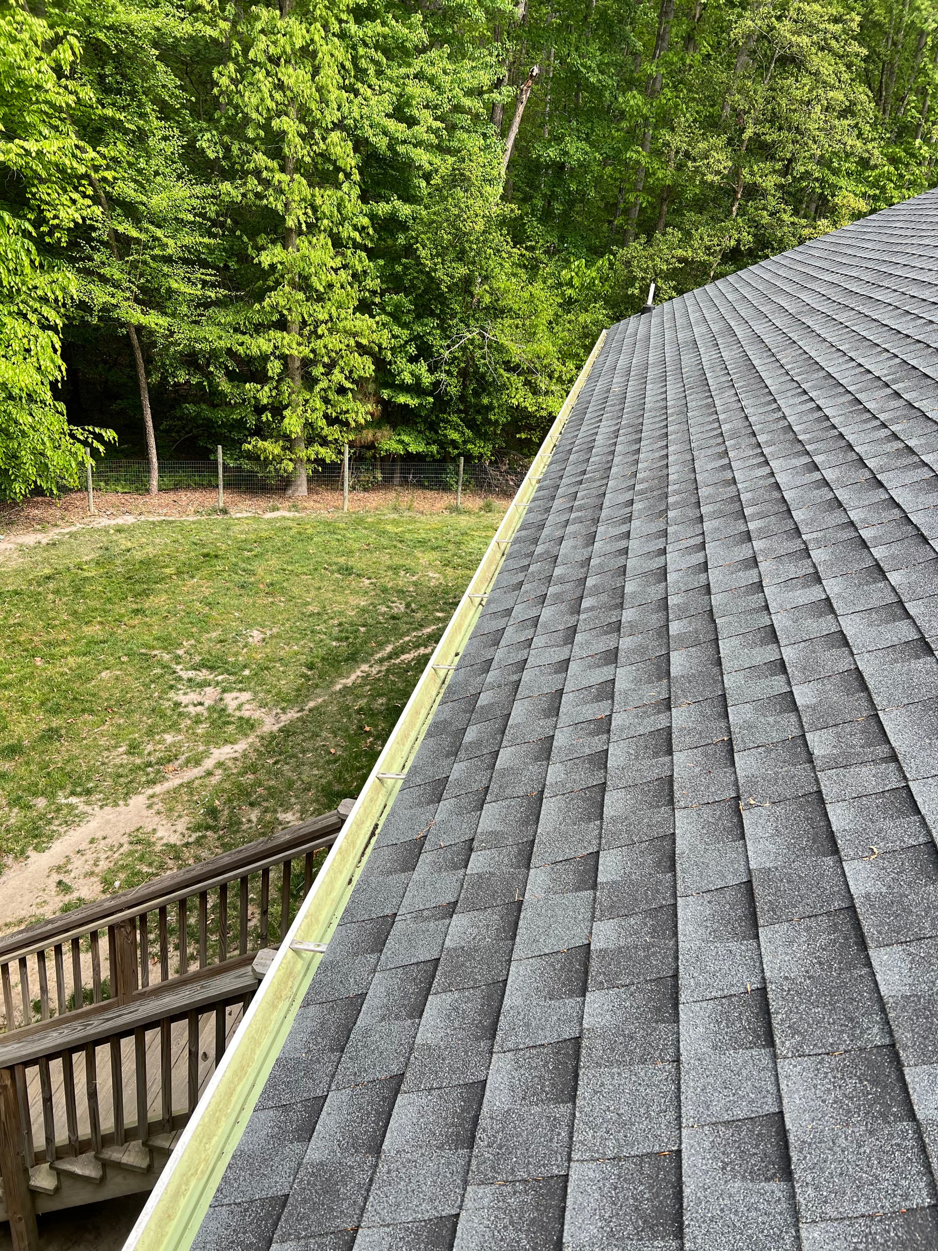 Gallery photos for Full Exterior Cleaning on a Home Getting Ready to Sell: Image #4