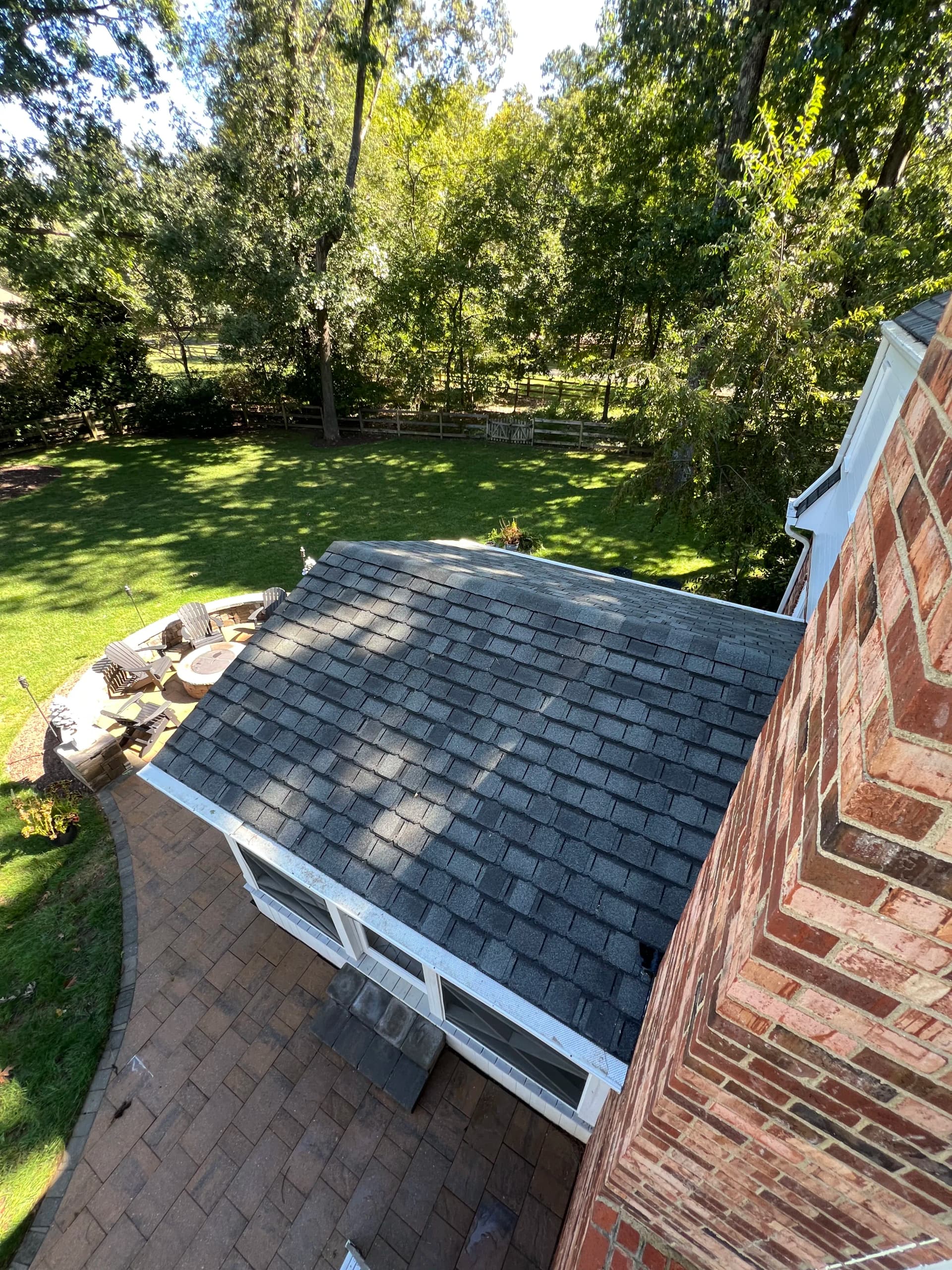Gallery photos for Roof to Pavers Full Home Exterior Clean on a Beautiful Property: Image #4