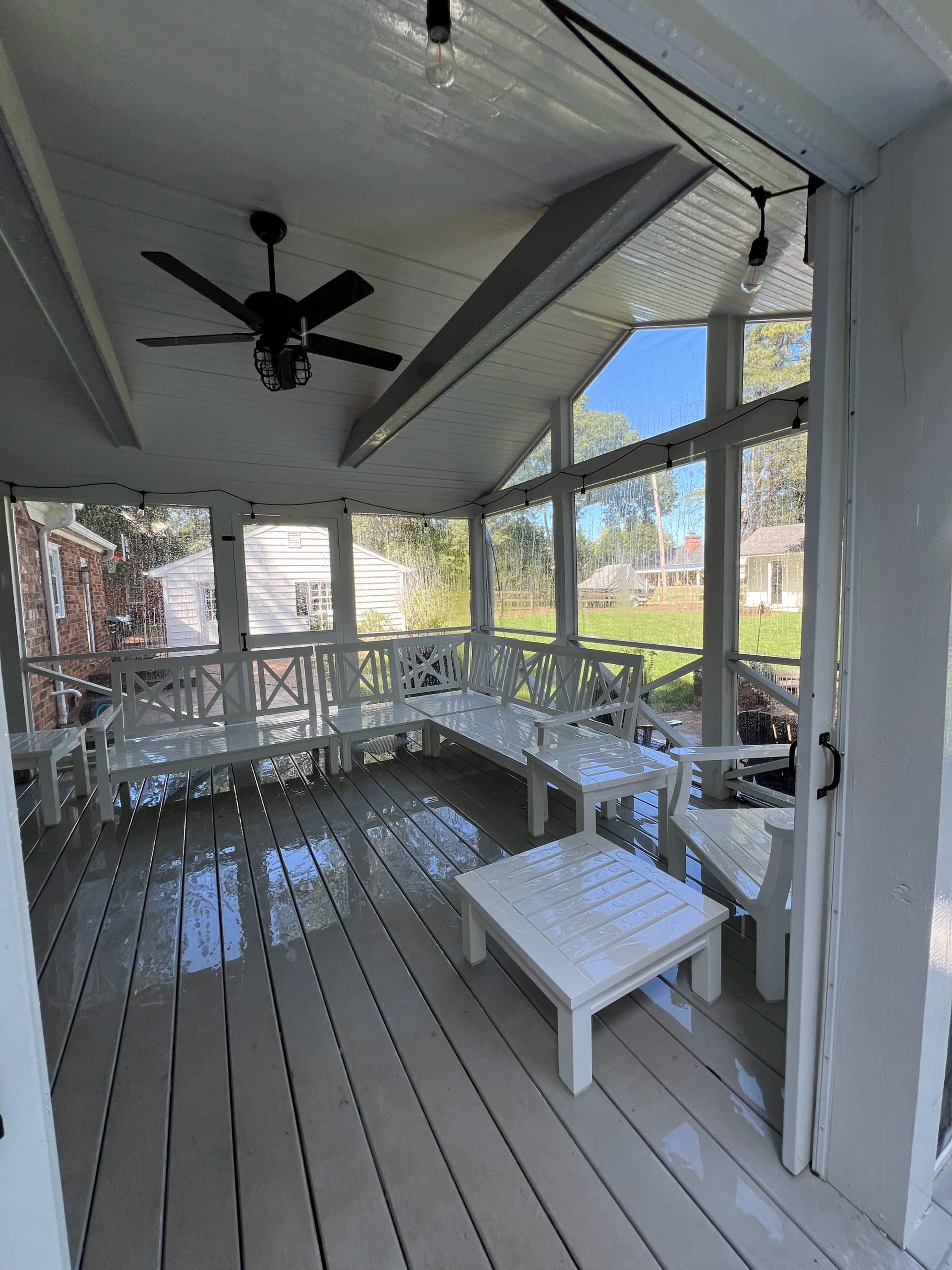 Gallery photos for Roof to Pavers Full Home Exterior Clean on a Beautiful Property: Image #5