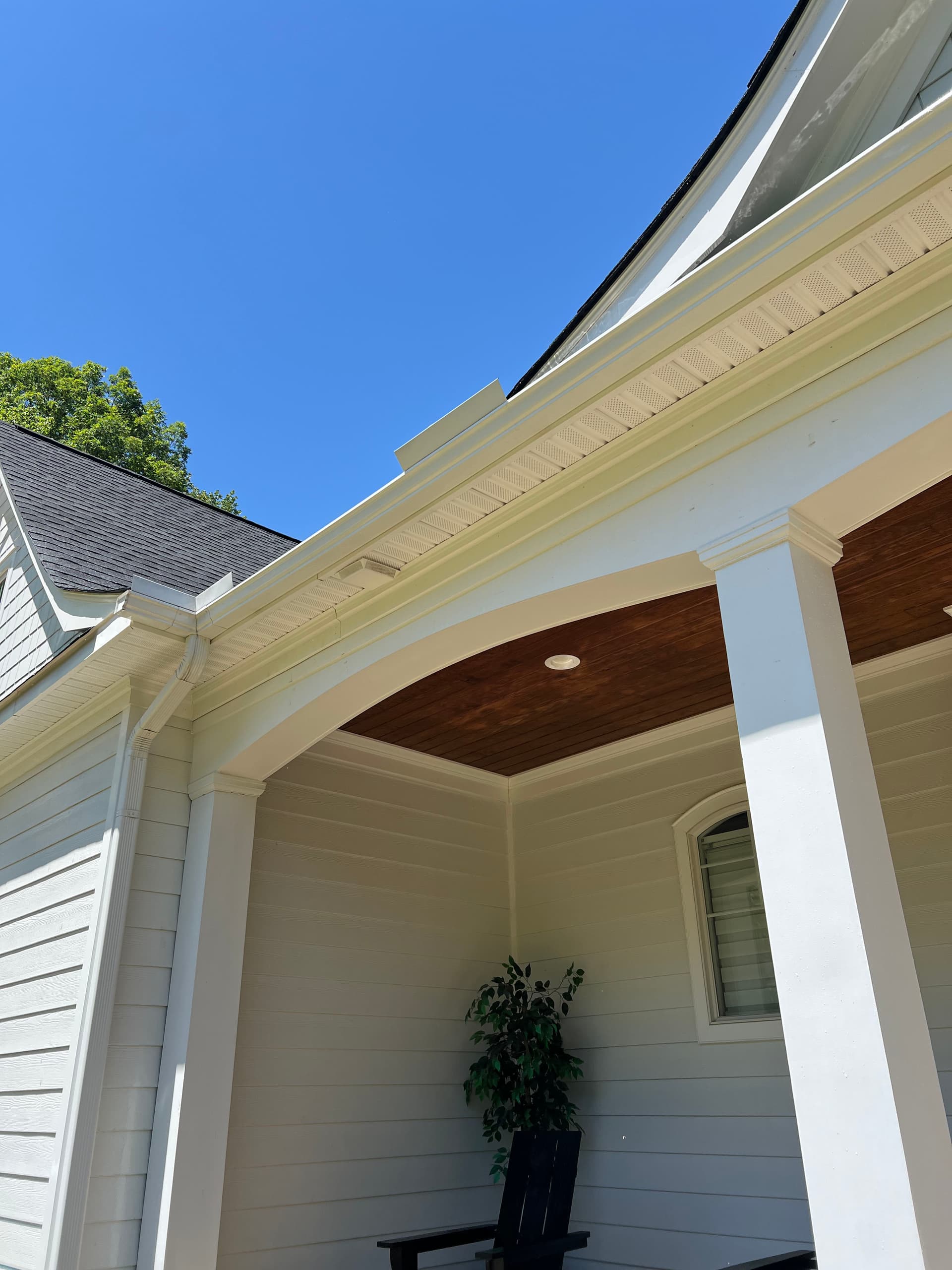 Gallery photos for Those Black Streaks on Your Gutters Won't Wash Off on Their Own: Image #1