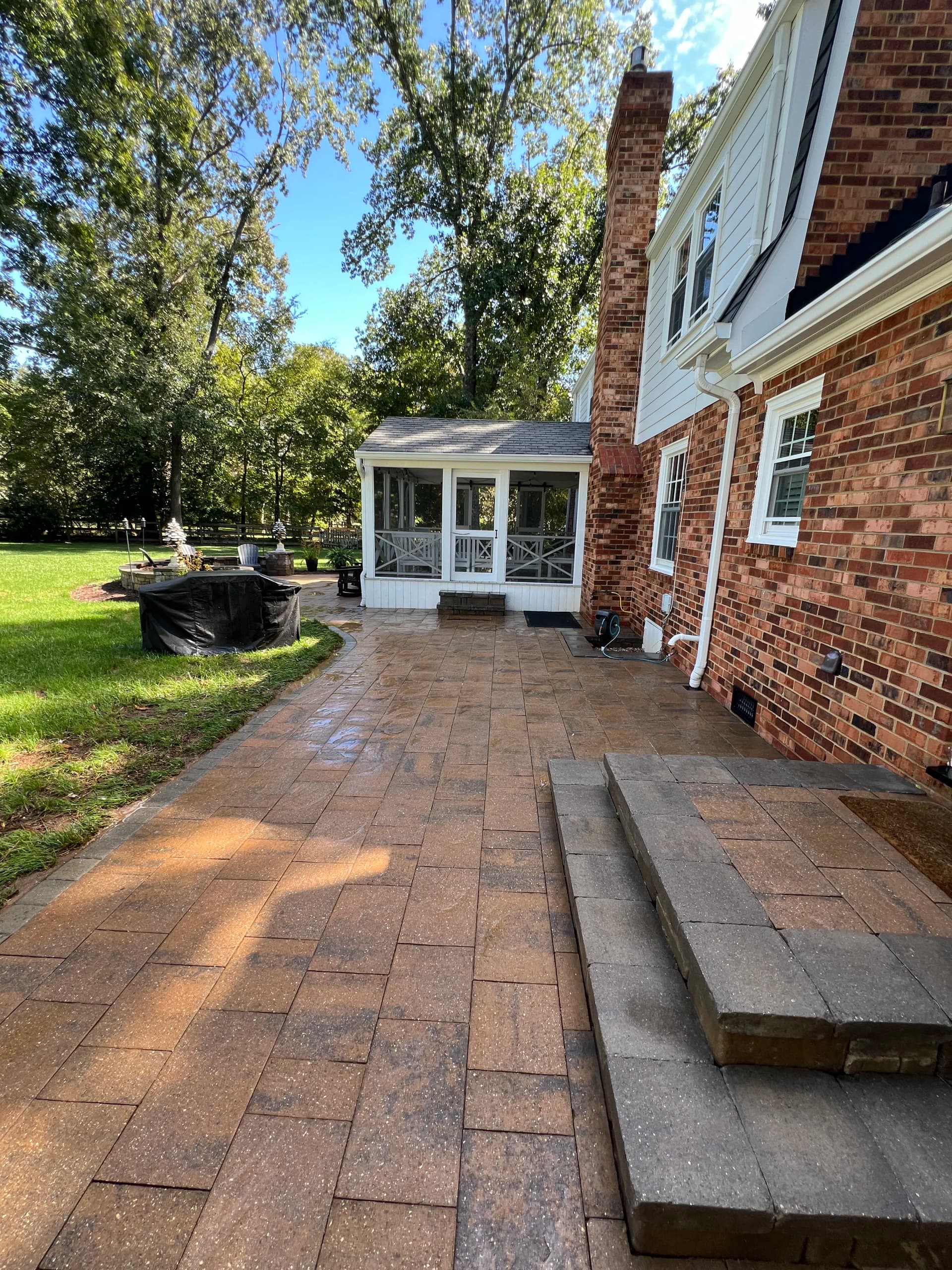 Gallery photos for Roof to Pavers Full Home Exterior Clean on a Beautiful Property: Image #2