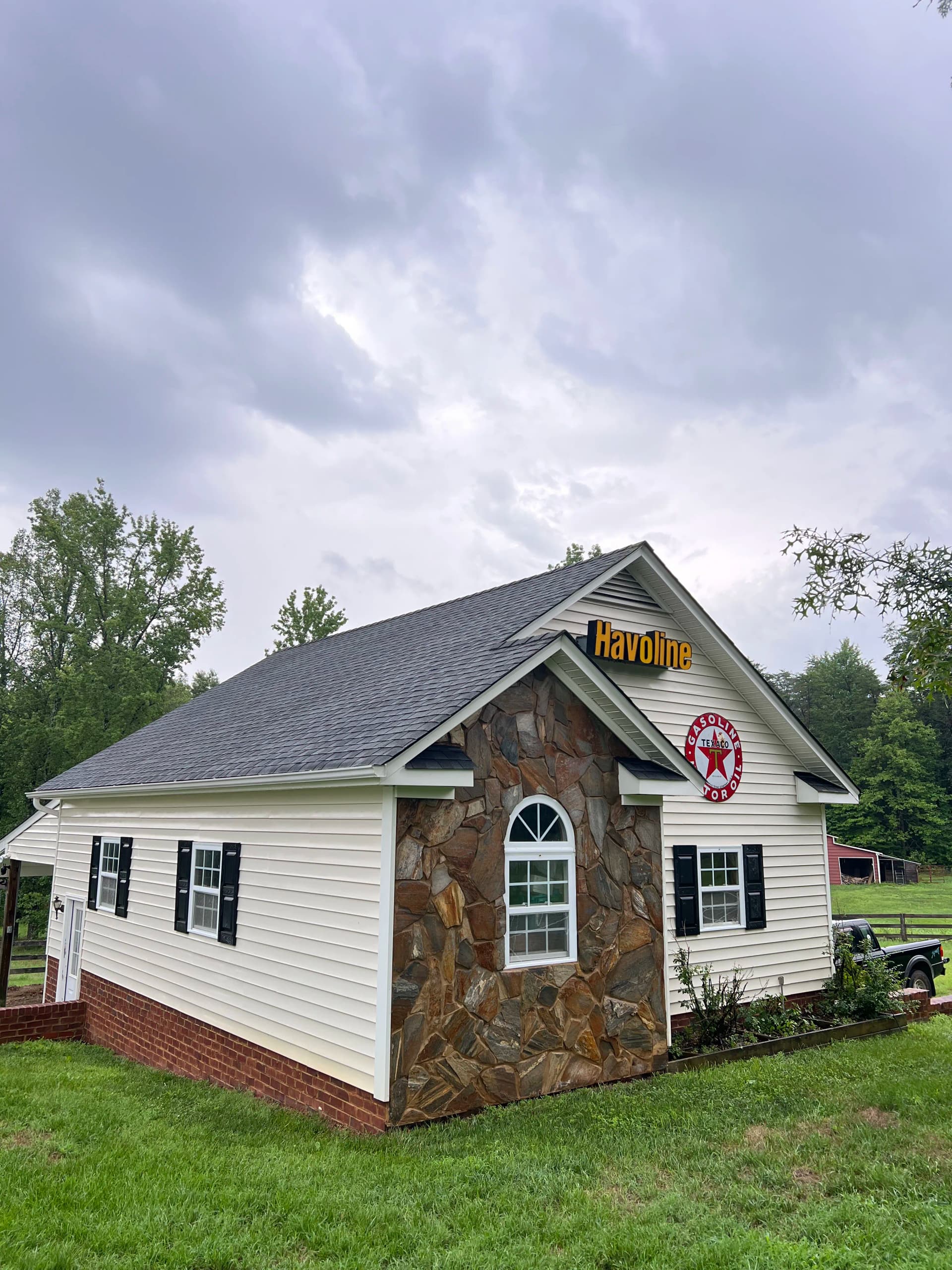 Gallery photos for House Washing and Property Cleanup in Goochland: Image #1