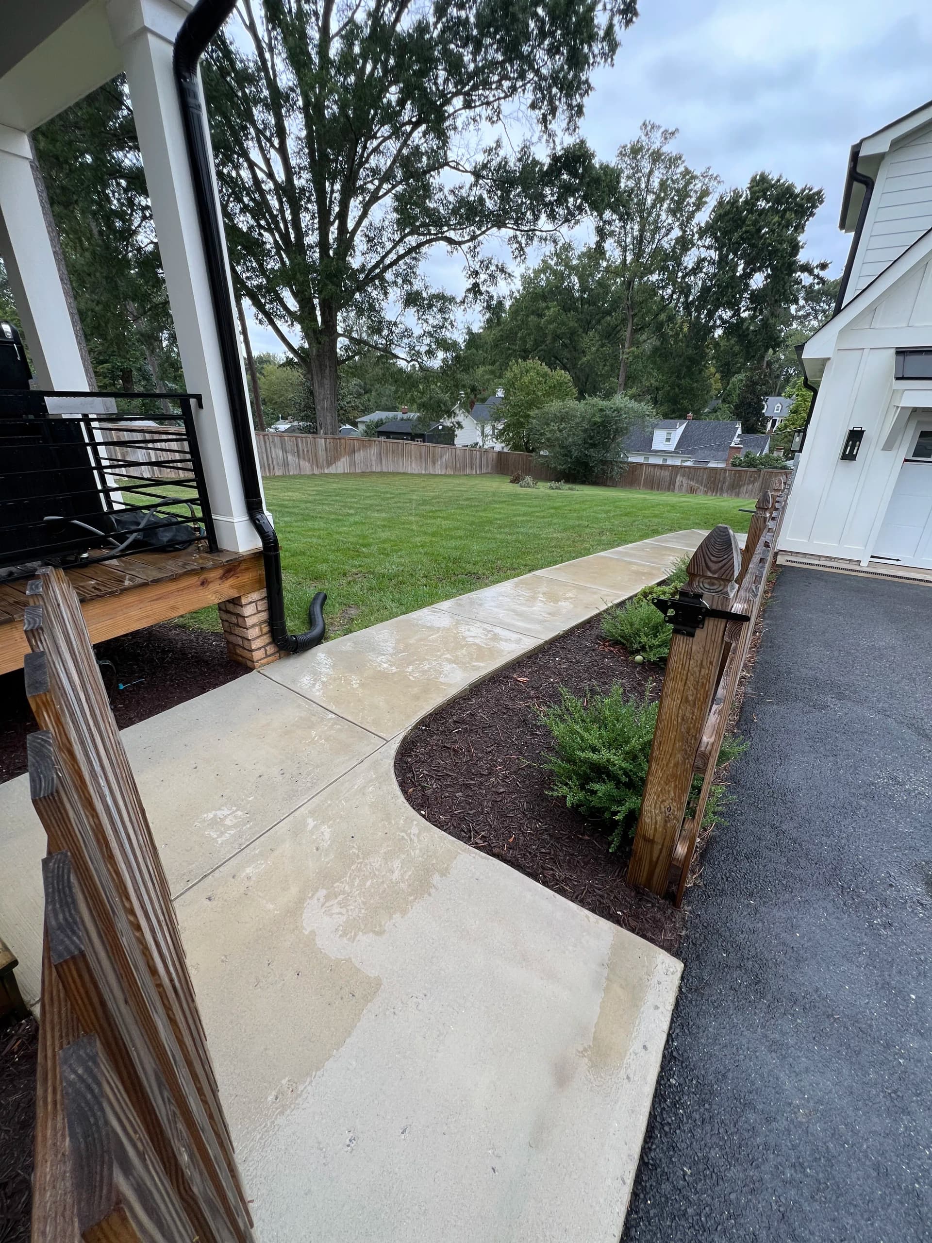 Gallery photos for Full House Wash and Surface Cleaning in Richmond: Image #5
