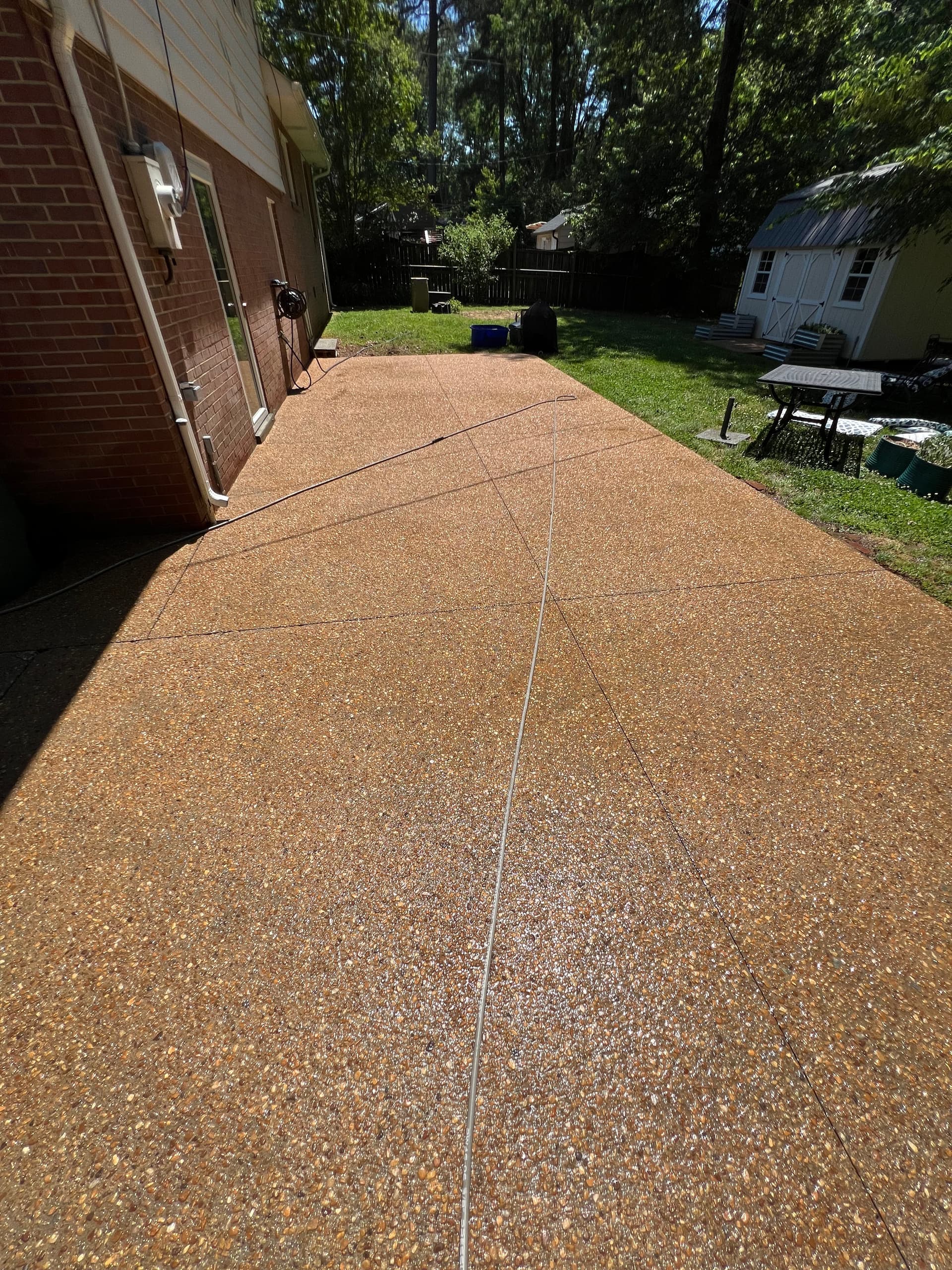 Gallery photos for Dirty Concrete and Grimy Siding Don't Stand a Chance: Image #2