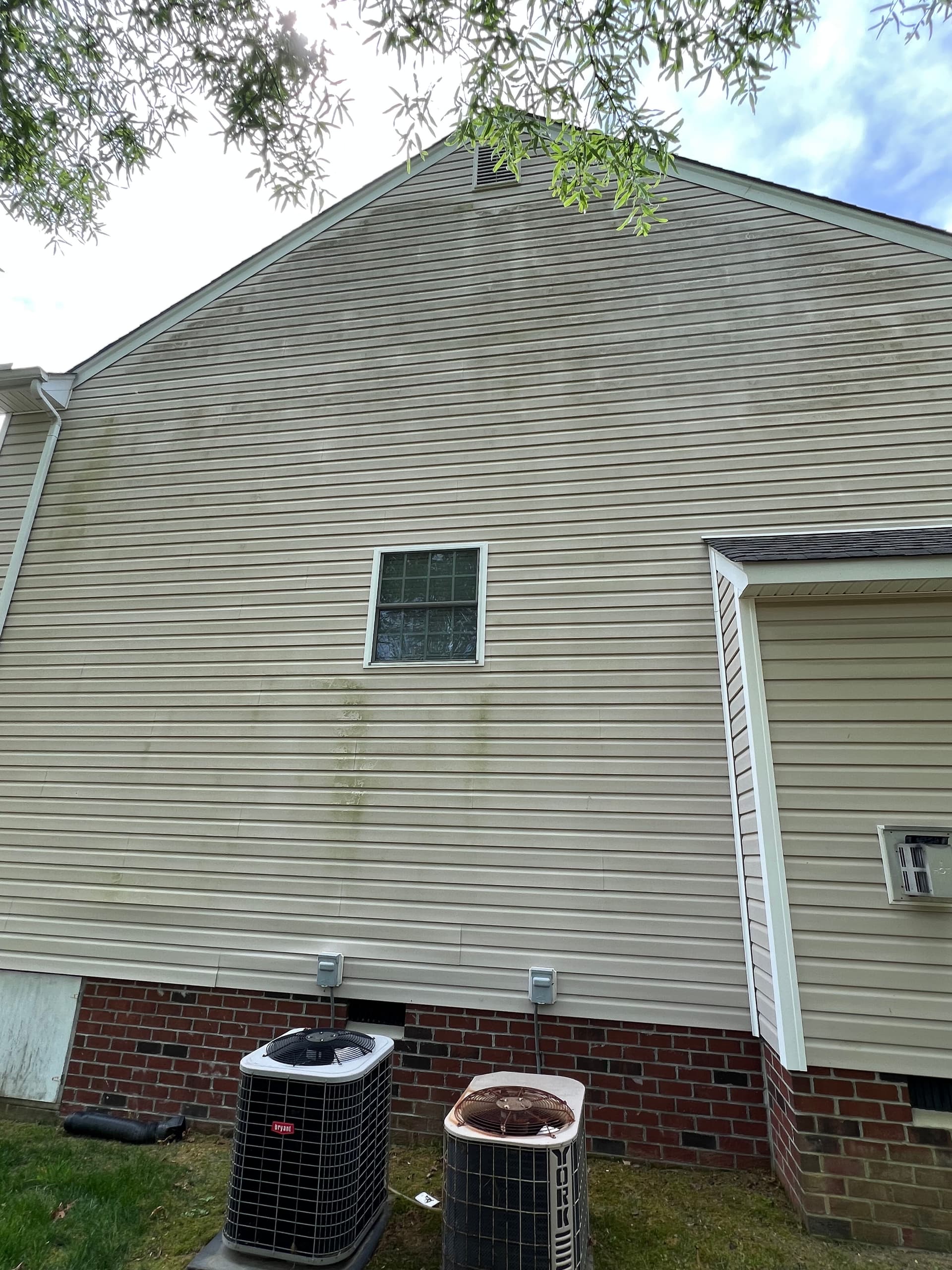 Gallery photos for House Wash and Deck Cleaning in North Chesterfield: Image #1