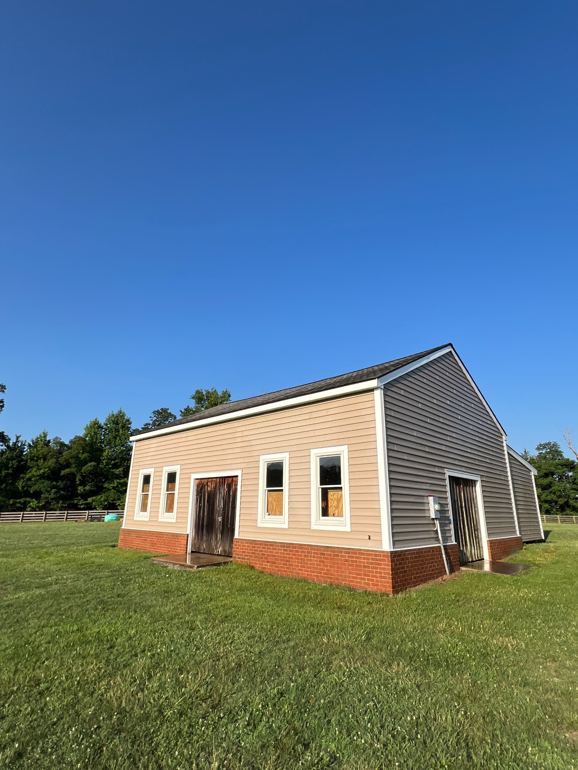 Gallery photos for Full Property Wash - Roof, Siding, Trex Deck, Barn and Brick Walls: Image #5