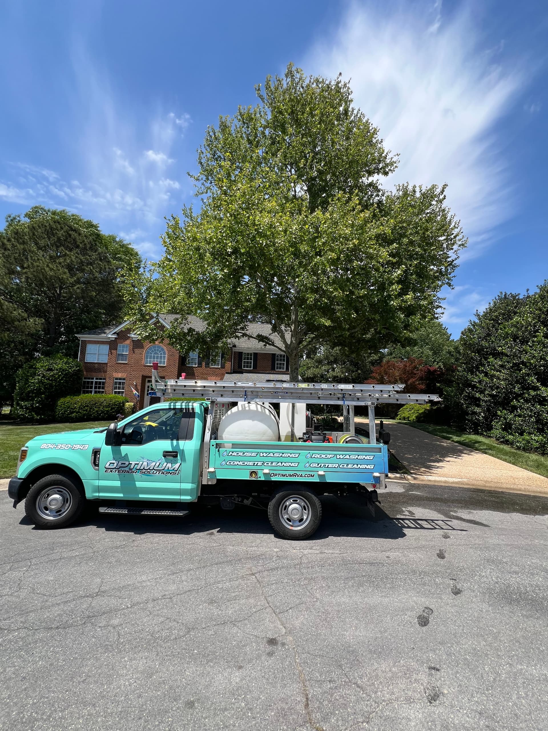 Driveway Concrete Cleaning Done Right in Wyndham image