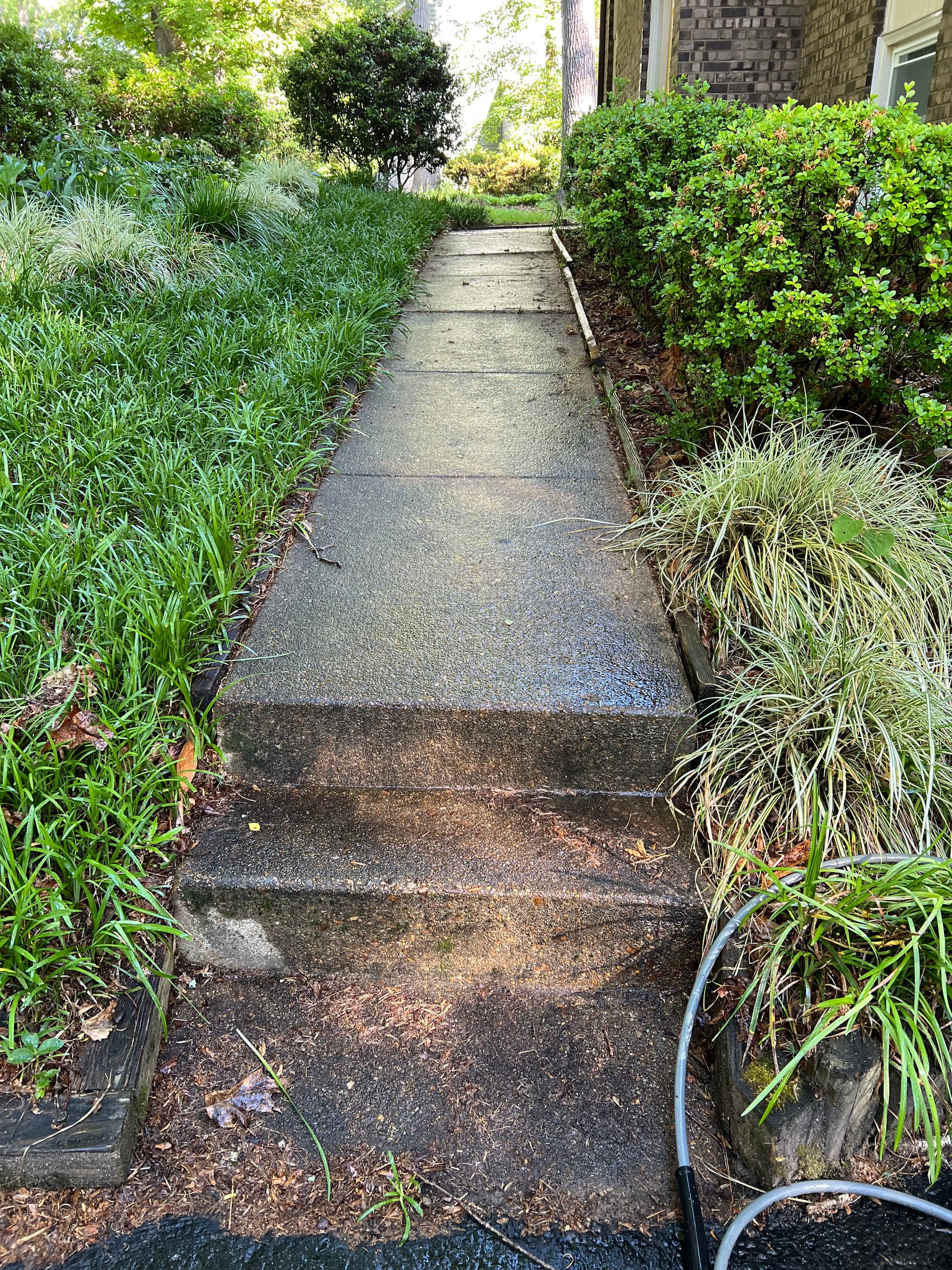 Gallery photos for Pre-Listing Exterior Cleaning That Helps Homes Sell: Image #1