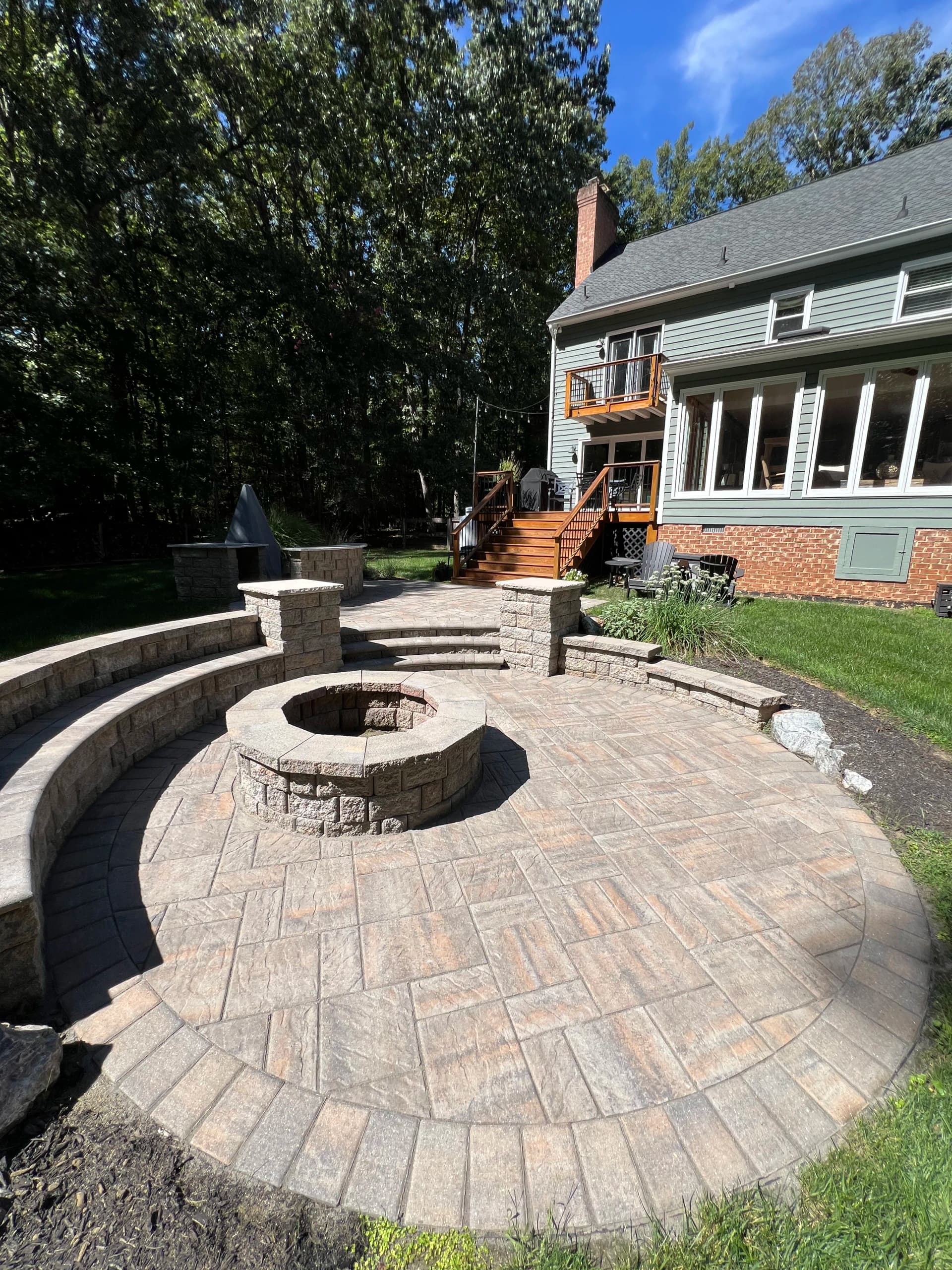 Gallery photos for Paver Patio Deep Clean, Poly Sand, and Natural Sealer: Image #2